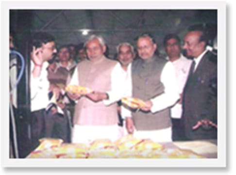 Makhana is the best, safe and highly nutrisious available nuts.